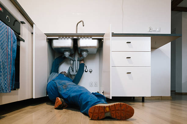Professional Leak Detection technician working in Smiths Creek, MI
